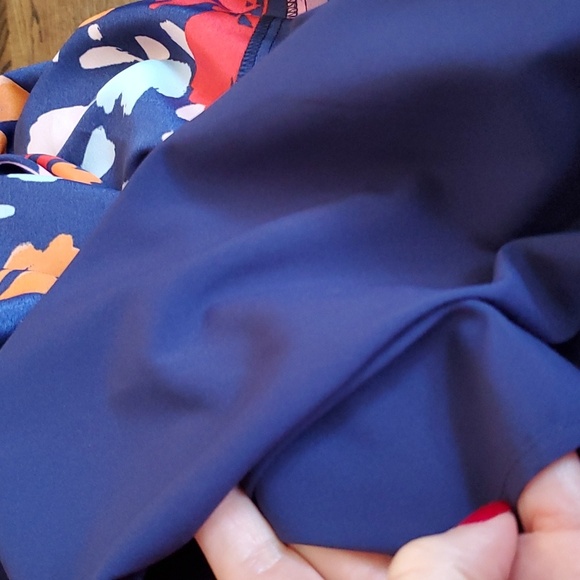 Vince Camuto Colorful Navy Pink Orange Halter w/ Keyhole Maxi Dress w/ Sash sz 2 - Picture 11 of 15